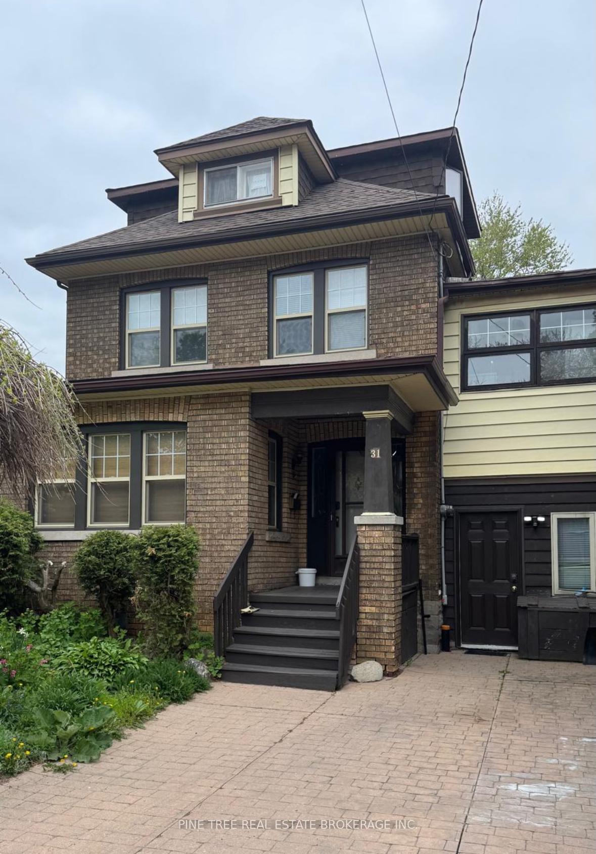 Photo 1 of 31 Paisley Avenue S, Hamilton, Westdale — HOMEH