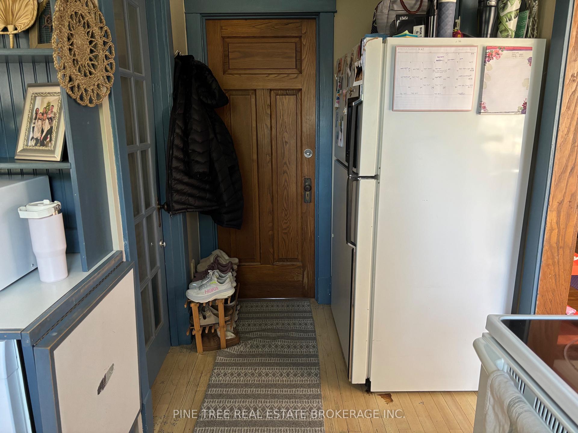 Photo 9 of 31 Paisley Avenue S, Hamilton, Westdale — HOMEH
