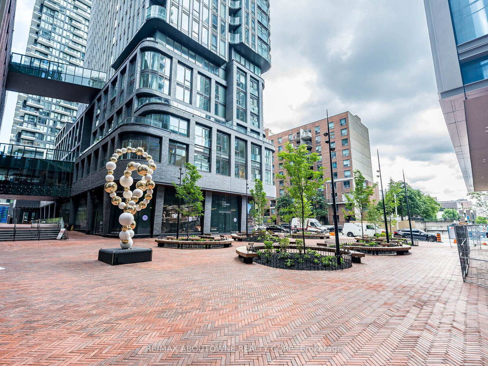 Photo 2 of Unit 5109, 88 Queen Street E, Toronto, Church-Yonge Corridor — HOMEH
