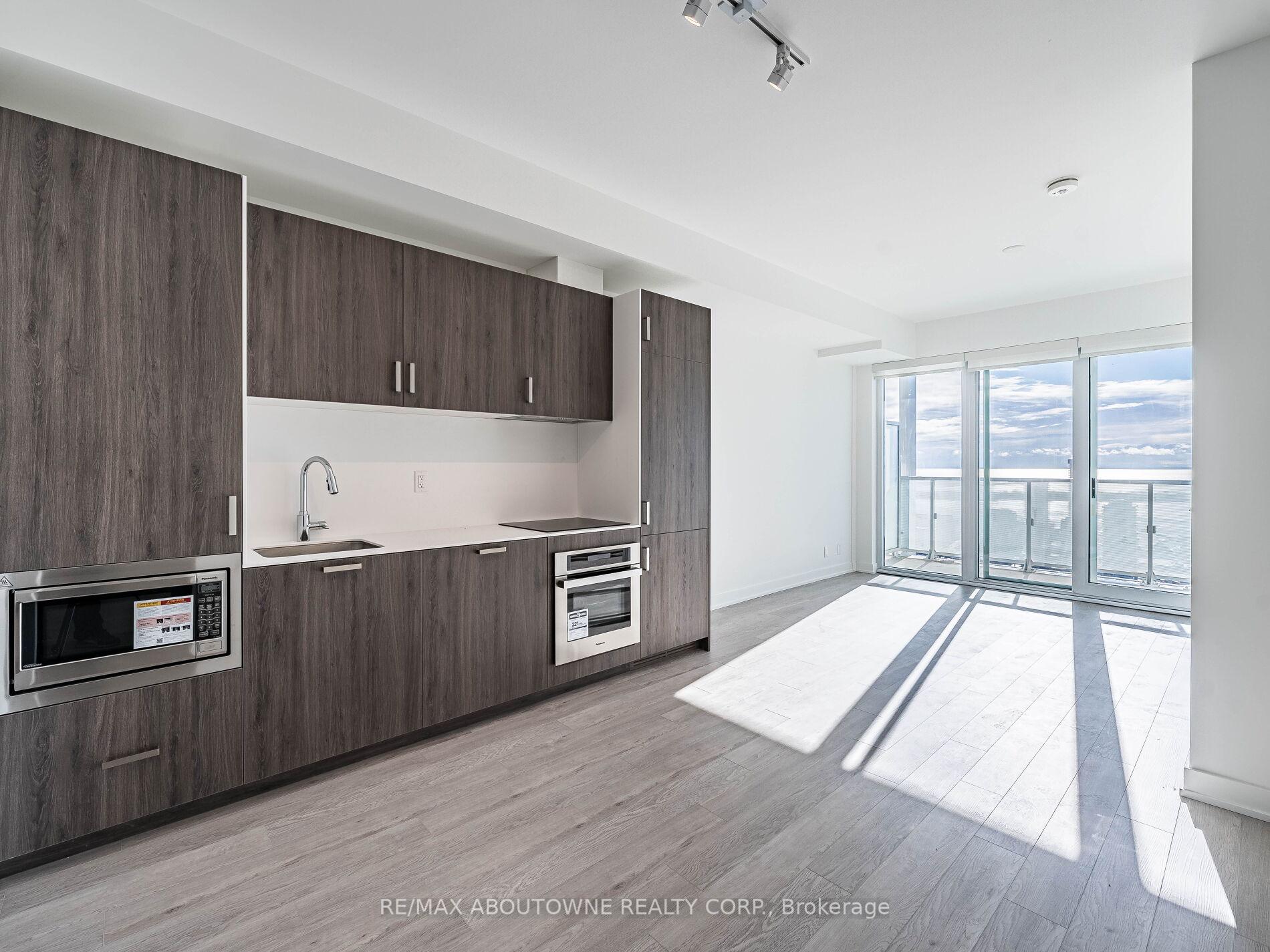 Photo 12 of Unit 5109, 88 Queen Street E, Toronto, Church-Yonge Corridor — HOMEH