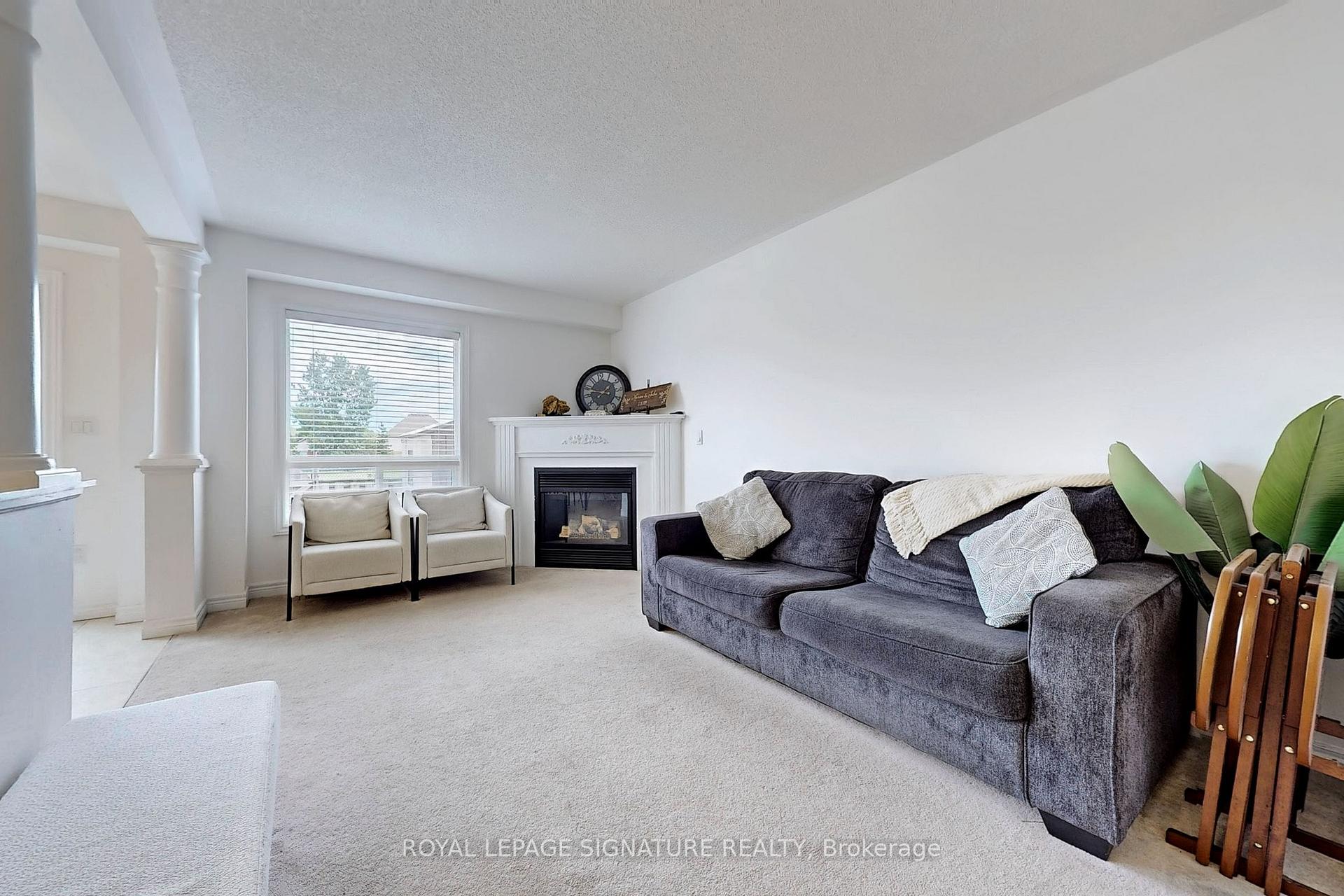 Photo 2 of Unit 23, 2871 Darien Road, Burlington, Rose — HOMEH