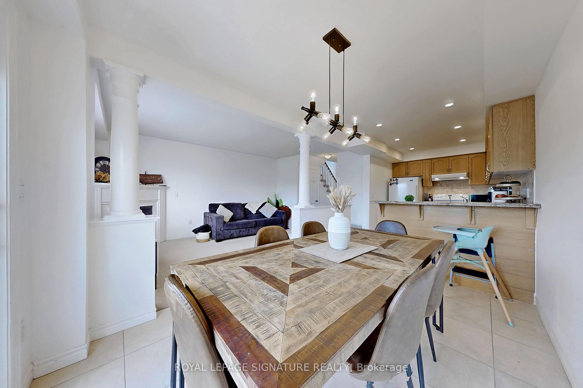 Photo 11 of Unit 23, 2871 Darien Road, Burlington, Rose — HOMEH