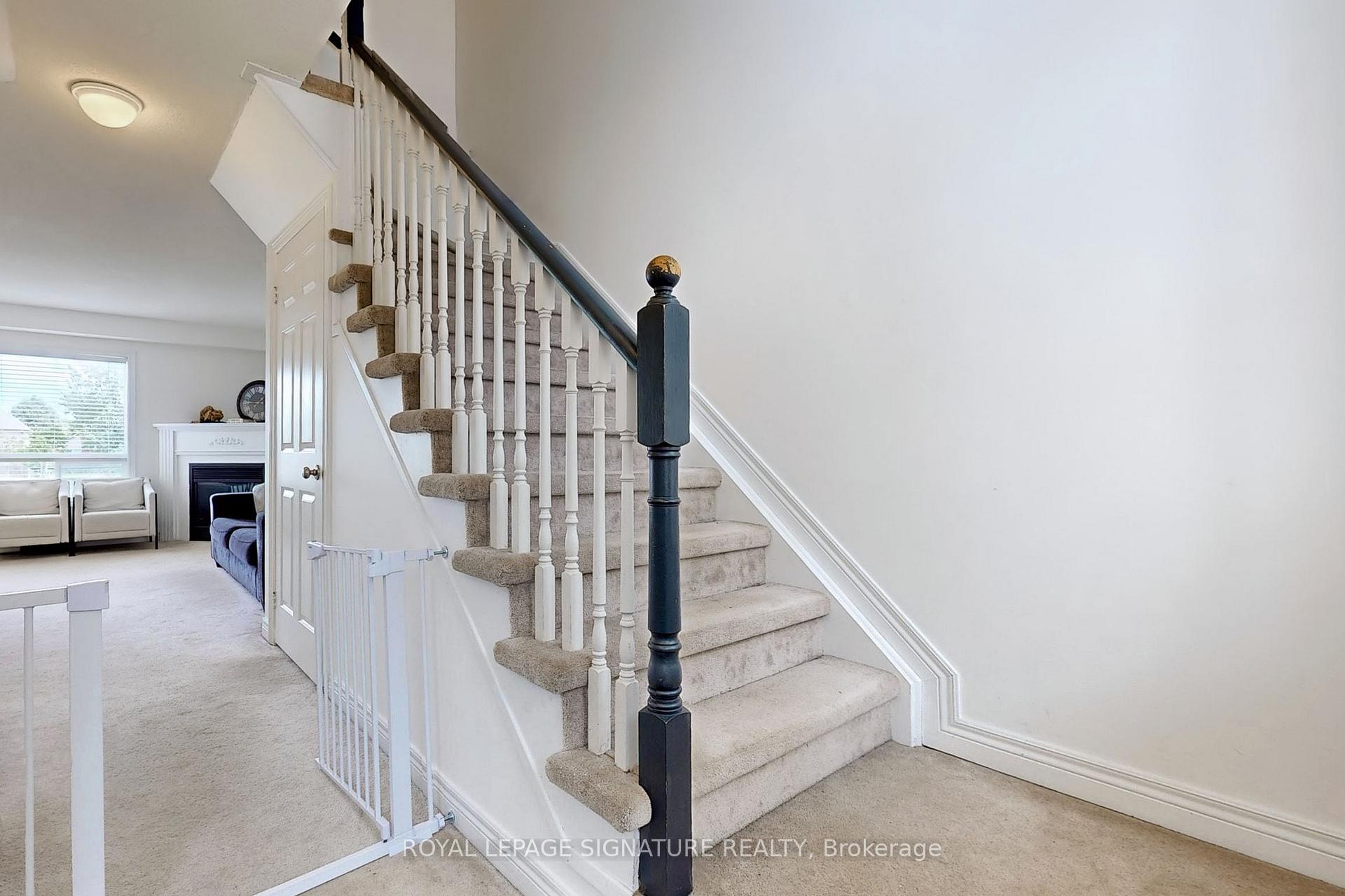 Photo 14 of Unit 23, 2871 Darien Road, Burlington, Rose — HOMEH