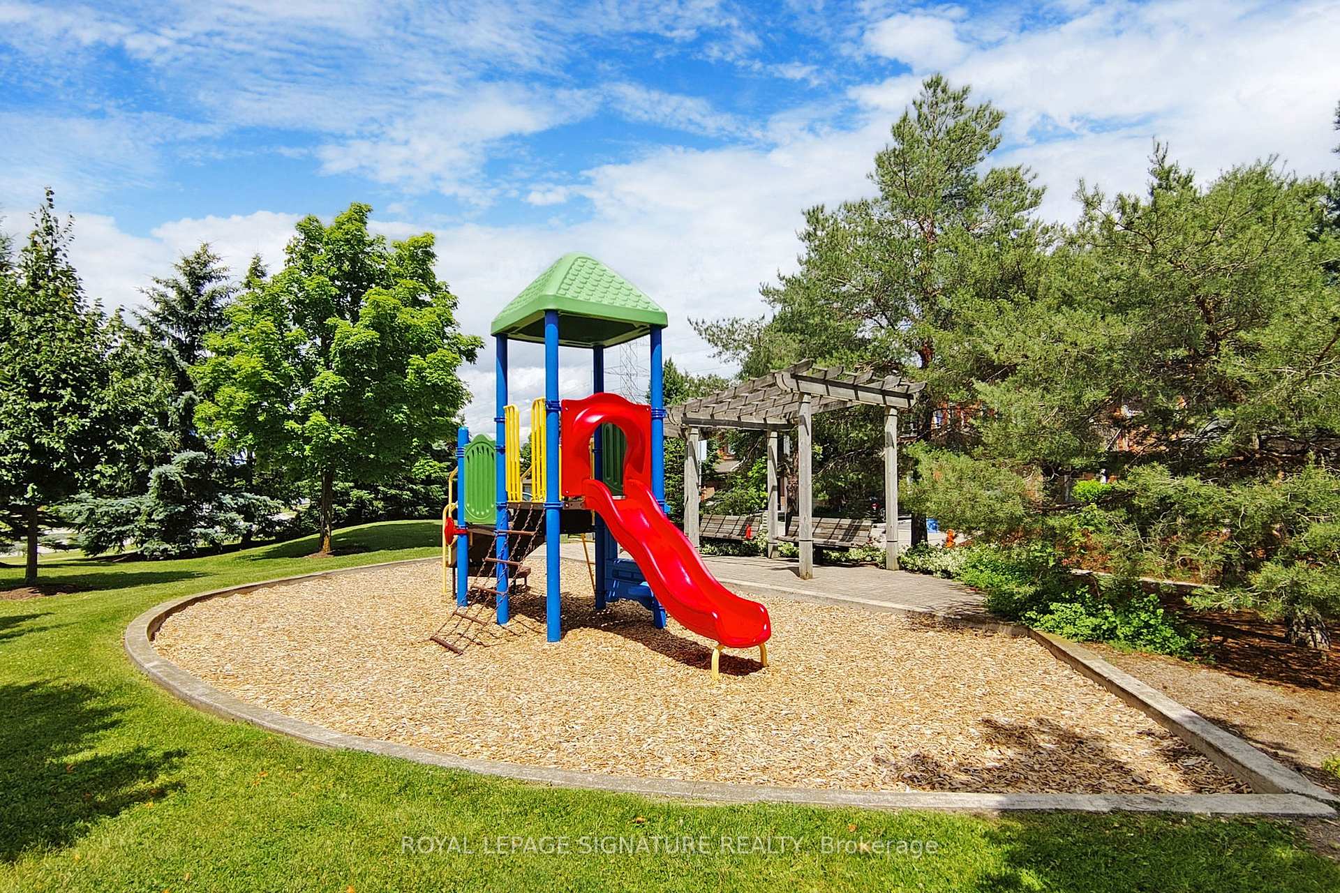 Photo 39 of Unit 23, 2871 Darien Road, Burlington, Rose — HOMEH