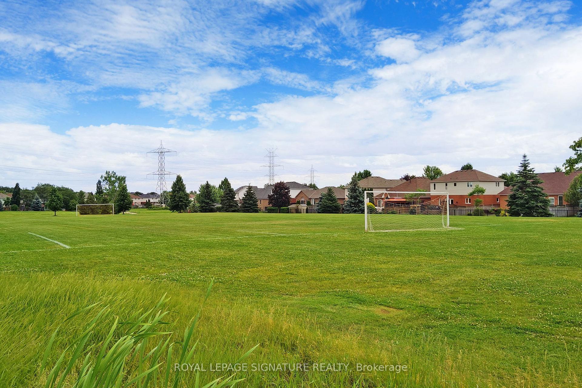 Photo 40 of Unit 23, 2871 Darien Road, Burlington, Rose — HOMEH