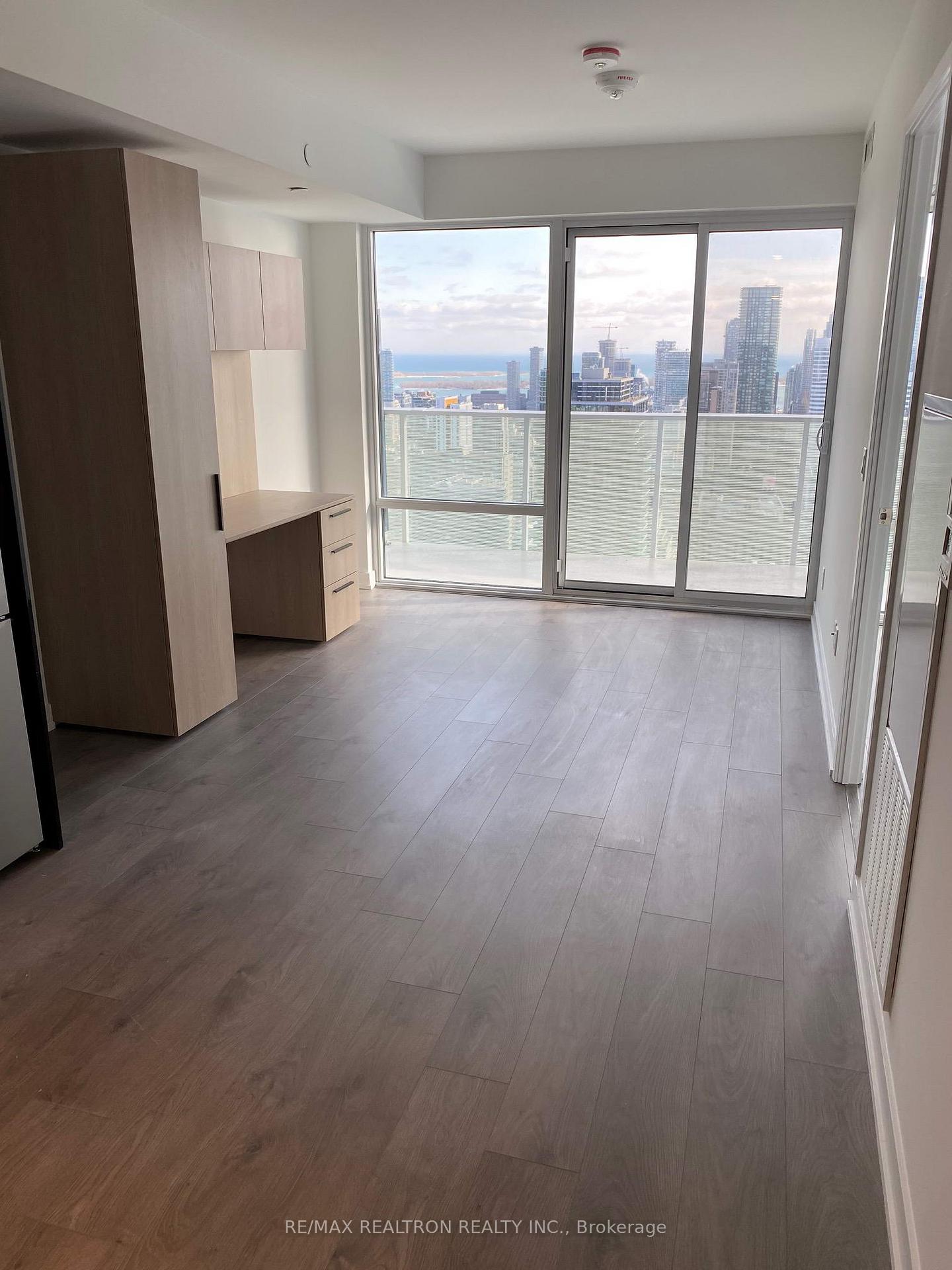 Photo 7 of Unit 4211, 501 Yonge Street, Toronto, Church-Yonge Corridor — HOMEH