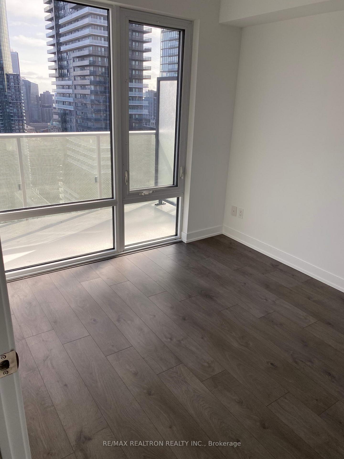 Photo 10 of Unit 4211, 501 Yonge Street, Toronto, Church-Yonge Corridor — HOMEH