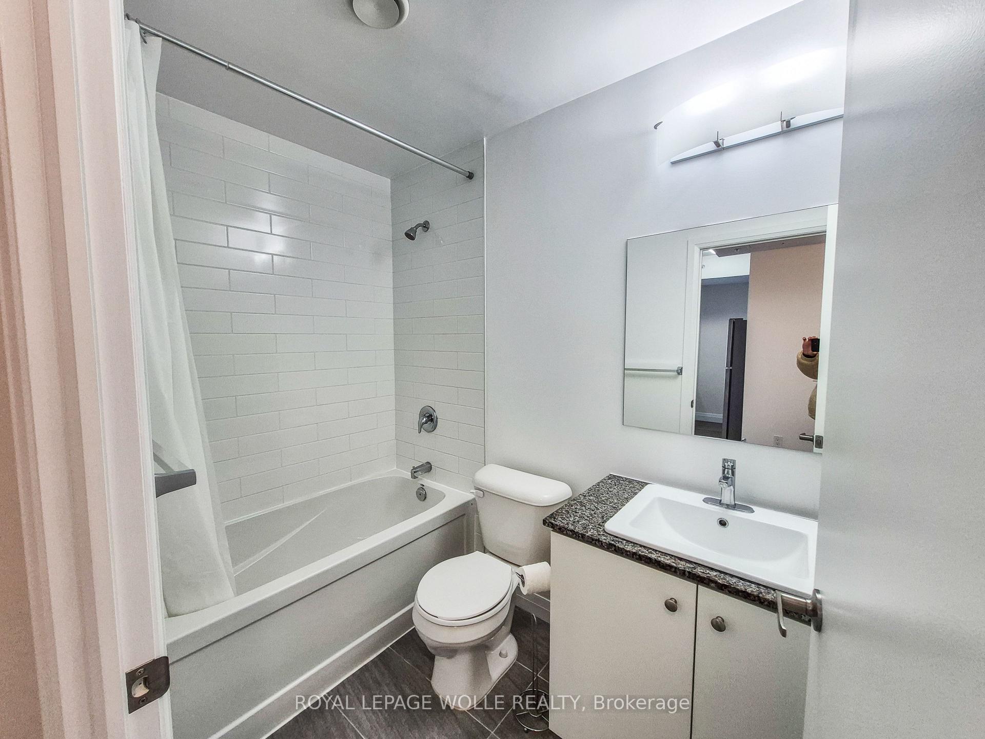 Photo 12 of Unit 1306, 108 Garment Street, Kitchener — HOMEH