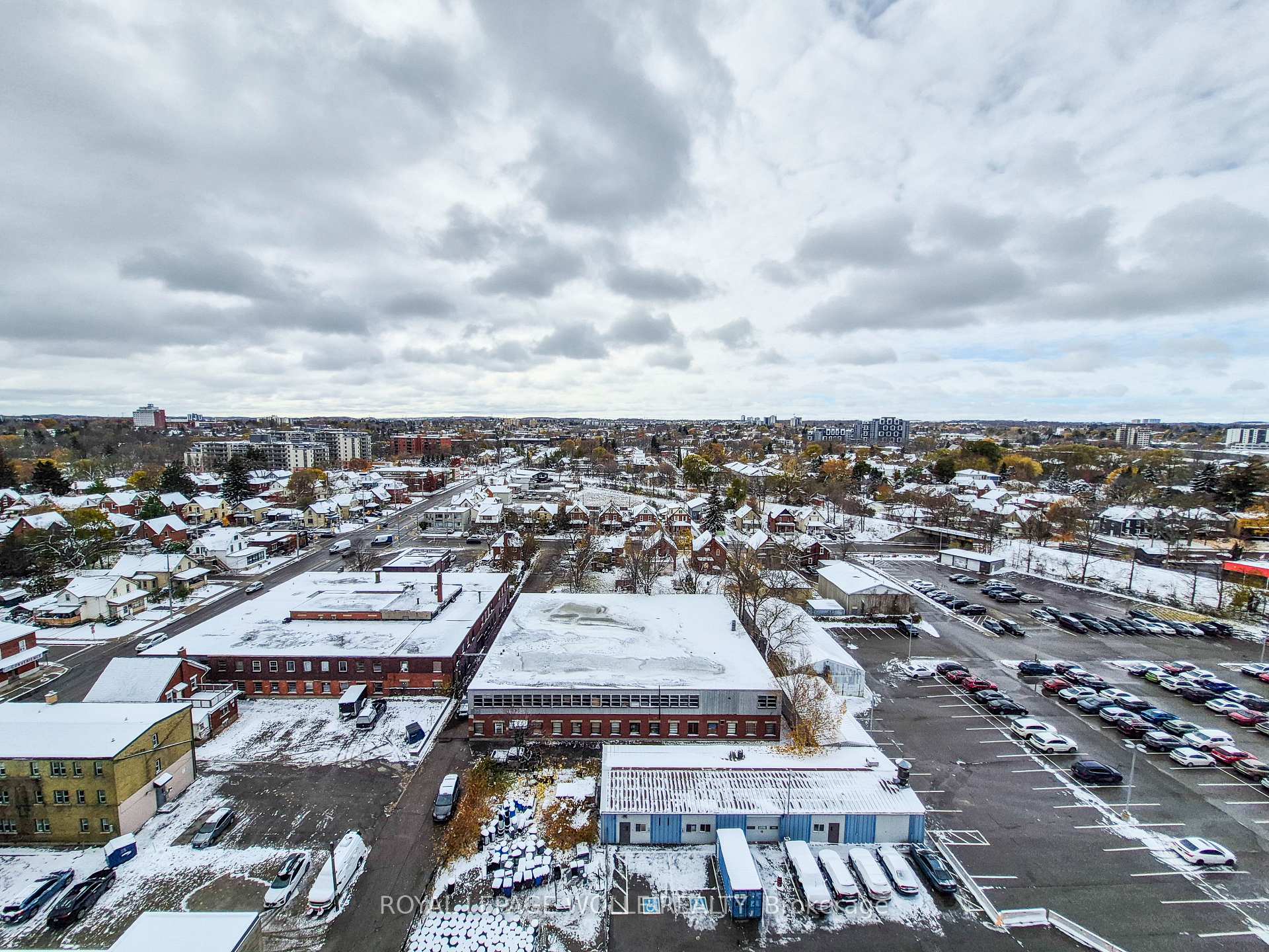 Photo 13 of Unit 1306, 108 Garment Street, Kitchener — HOMEH
