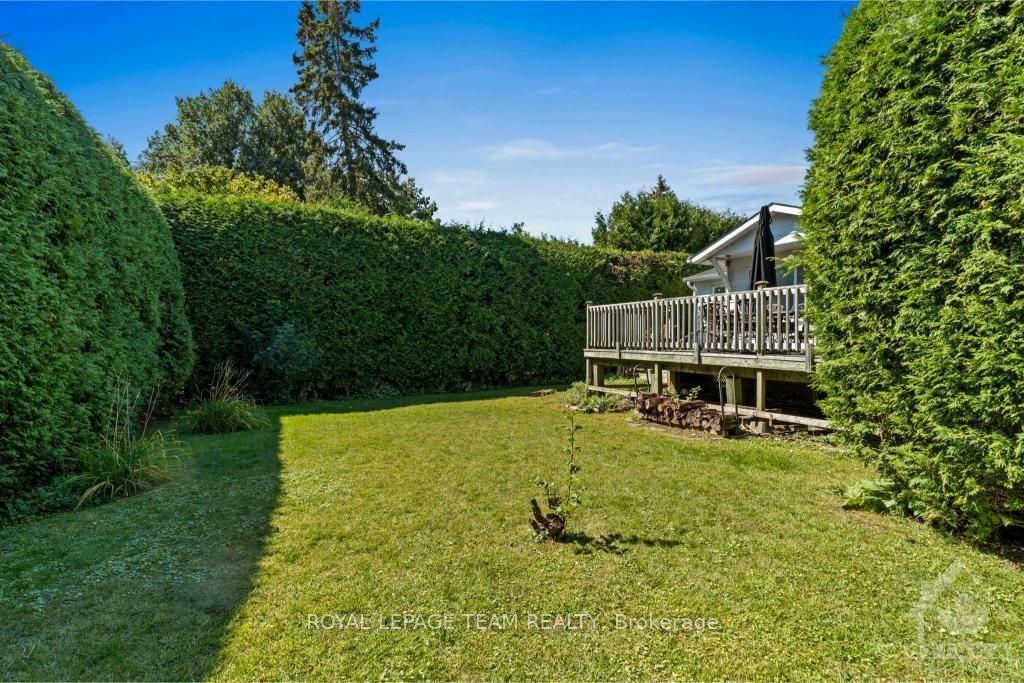Photo 29 of 6 Assiniboine Drive, Ottawa, Borden Farm/Stewart Farm/Carleton Heights/Parkwood Hills — HOMEH