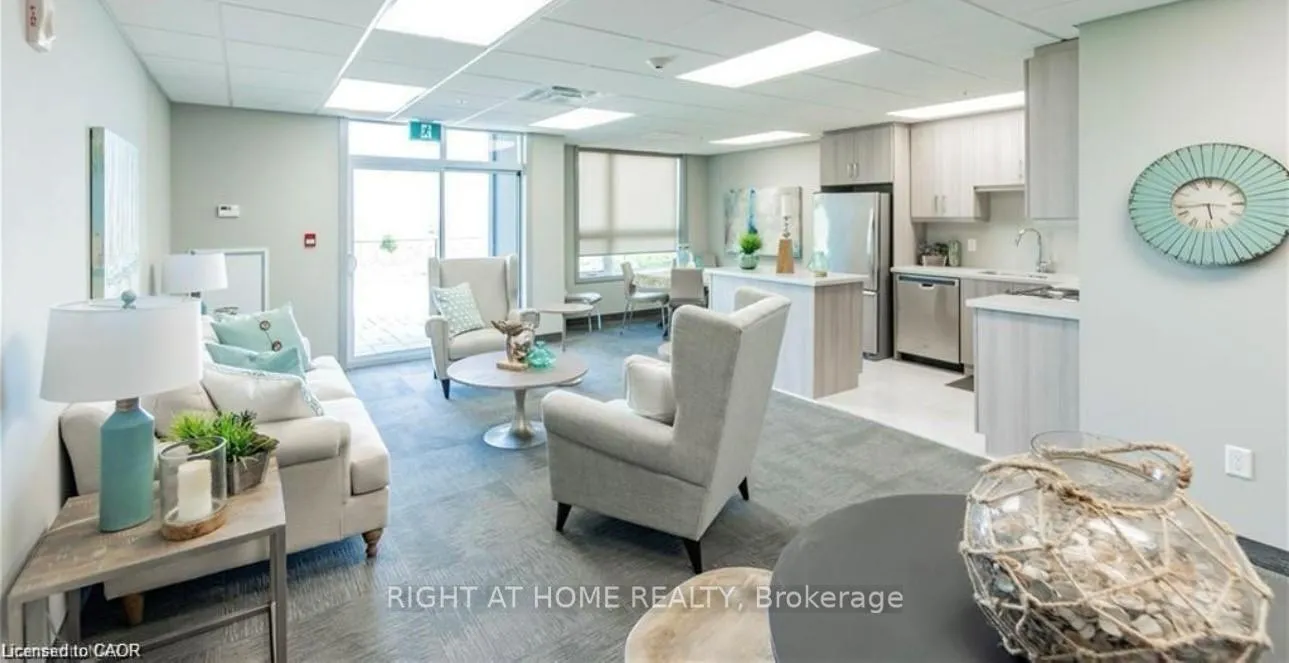 Photo 12 of Unit 206, 35 Southshore Crescent, Hamilton, Lakeshore — HOMEH