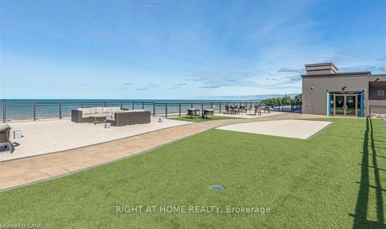 Photo 14 of Unit 206, 35 Southshore Crescent, Hamilton, Lakeshore — HOMEH