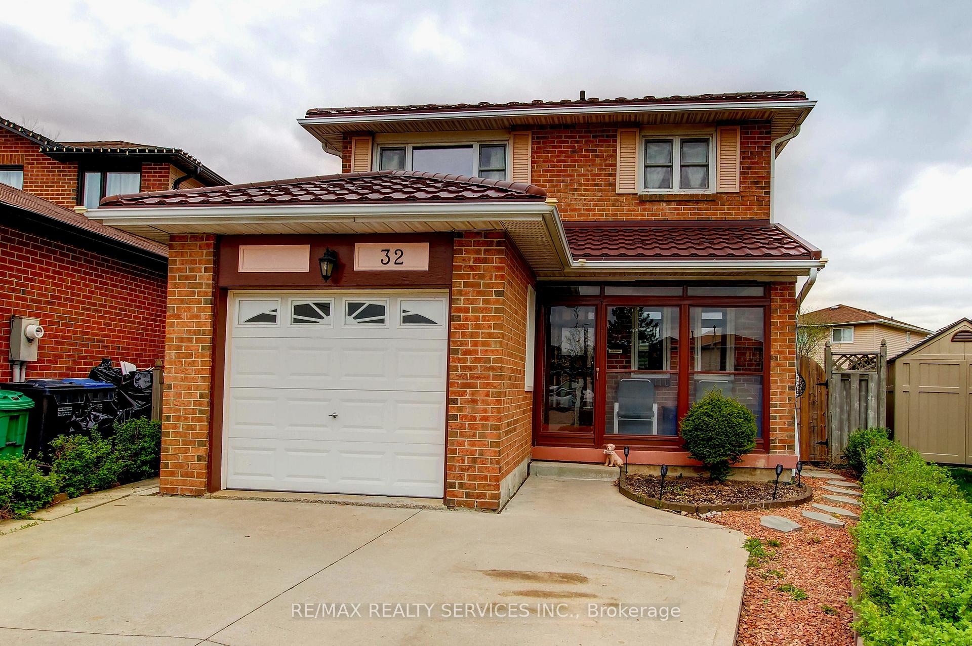 Front of 32 Helios Place