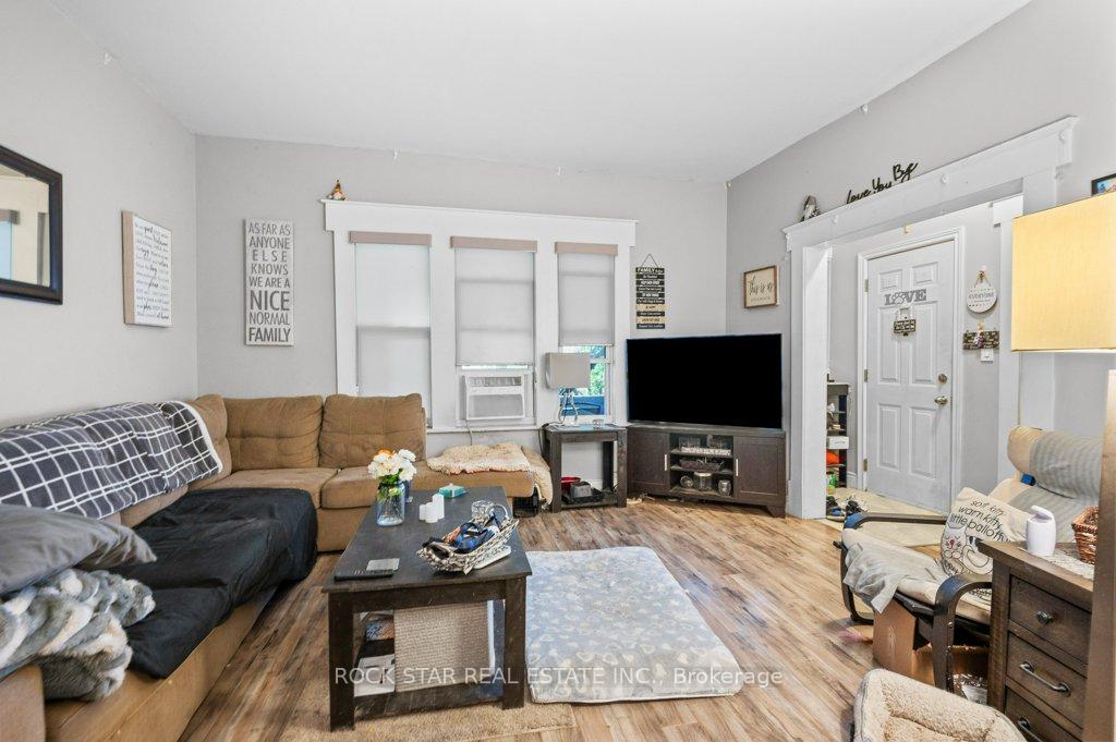 Photo 3 of 95 Spadina Avenue, Hamilton, Stipley — HOMEH