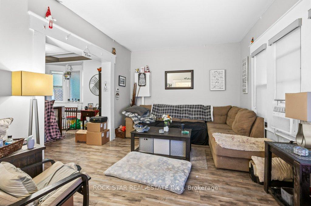 Photo 4 of 95 Spadina Avenue, Hamilton, Stipley — HOMEH