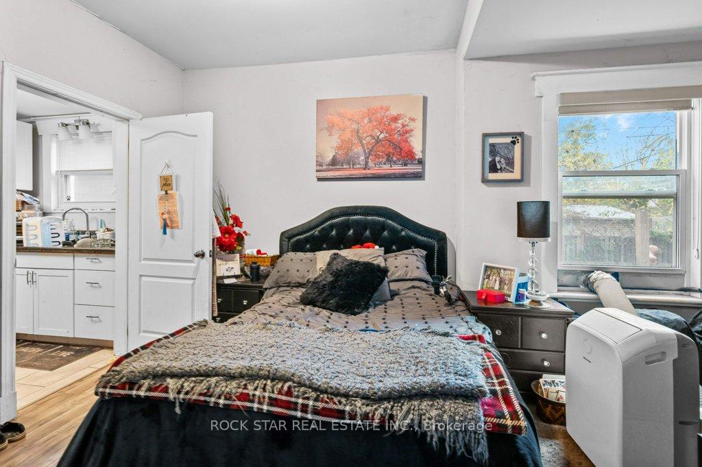 Photo 8 of 95 Spadina Avenue, Hamilton, Stipley — HOMEH