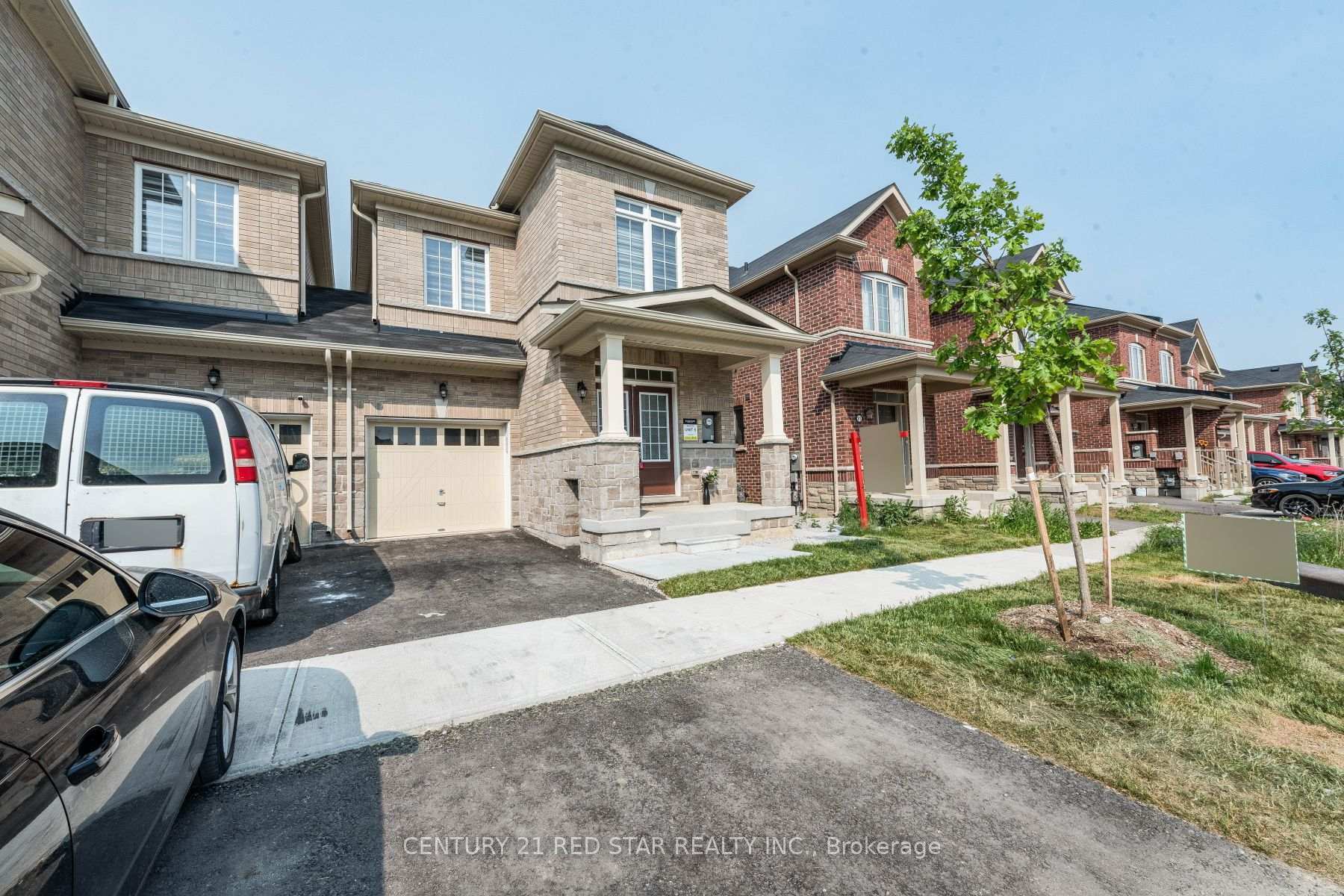 Photo 2 of 9 Sail Road, Brampton, Northwest Brampton — HOMEH