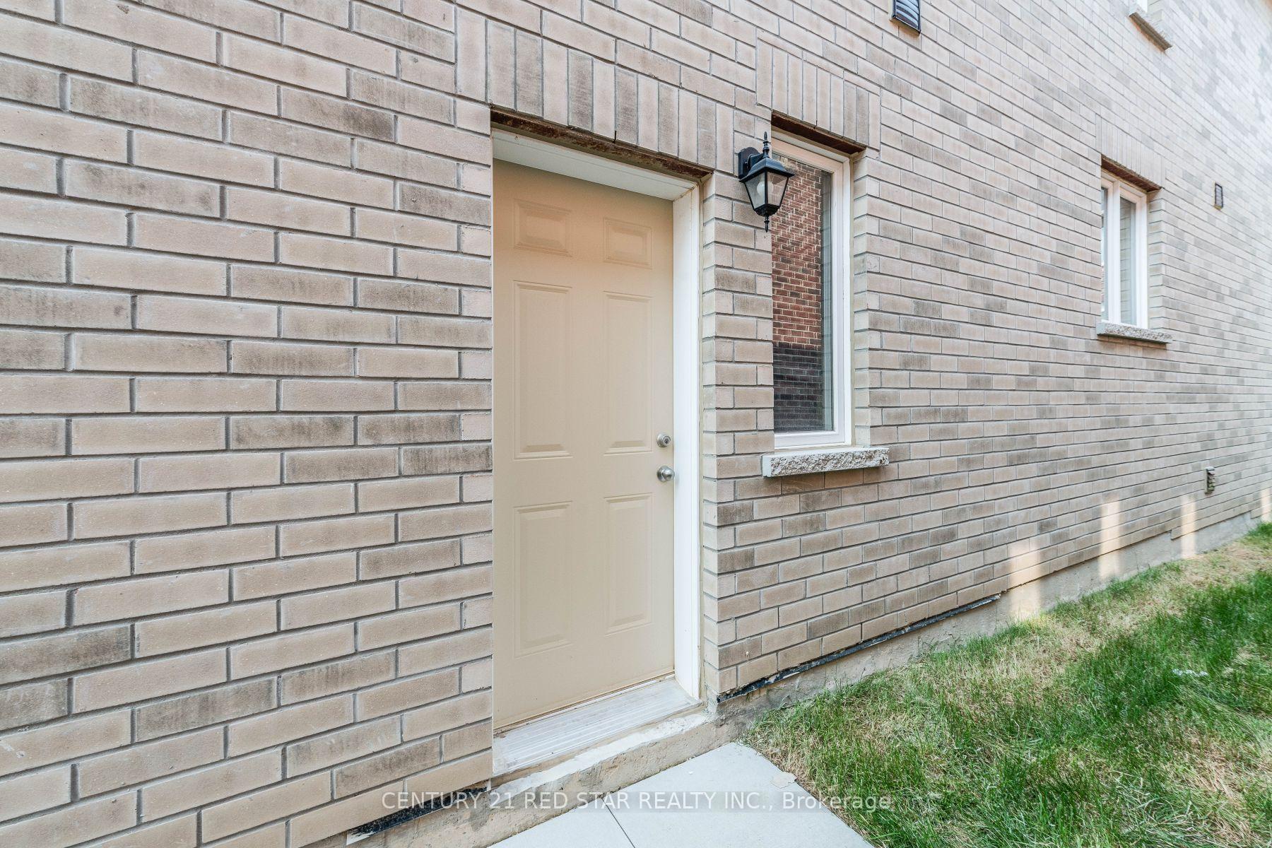 Photo 4 of 9 Sail Road, Brampton, Northwest Brampton — HOMEH