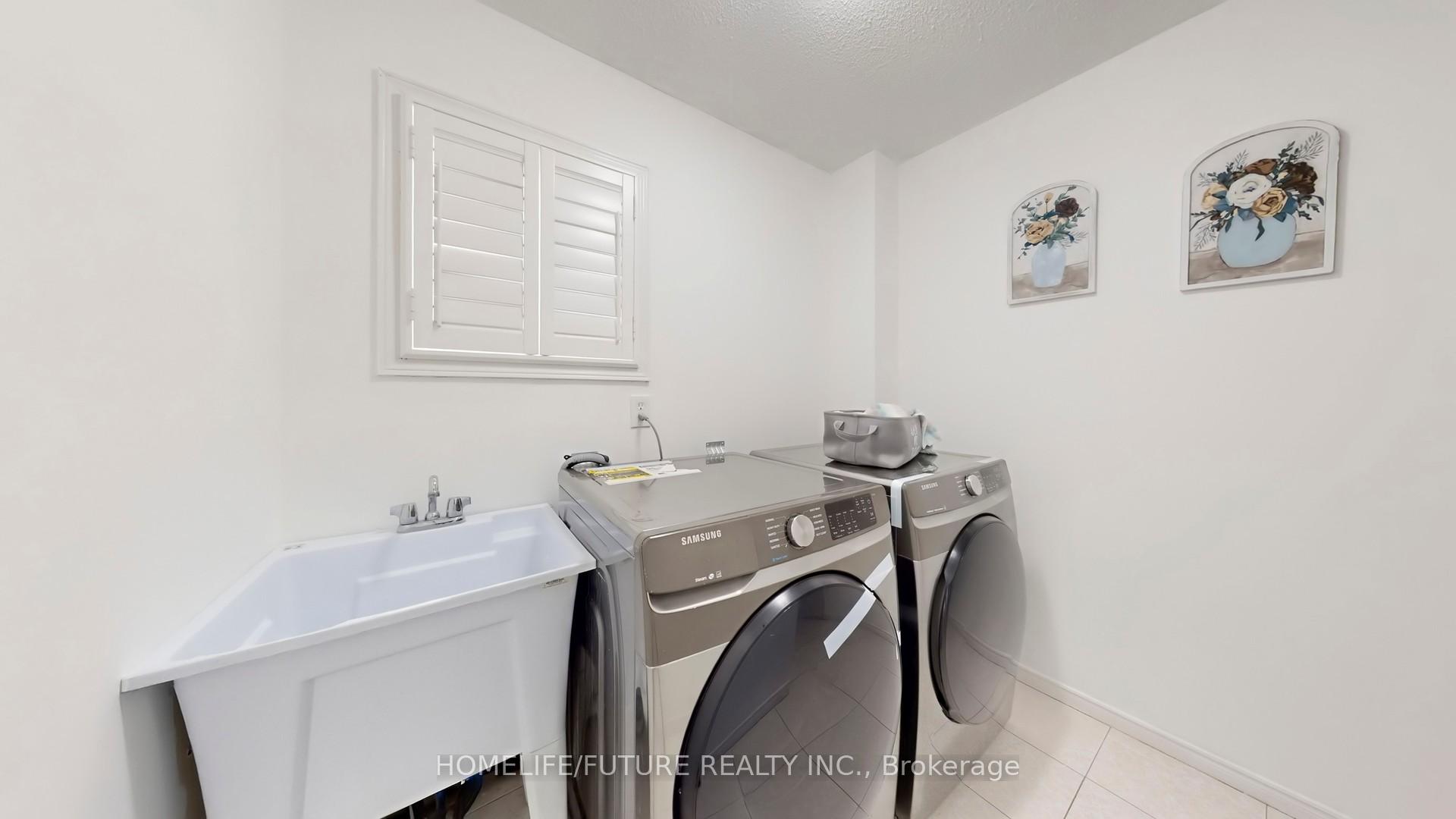 Photo 22 of 51 Gurr Crescent, Ajax, Central West — HOMEH