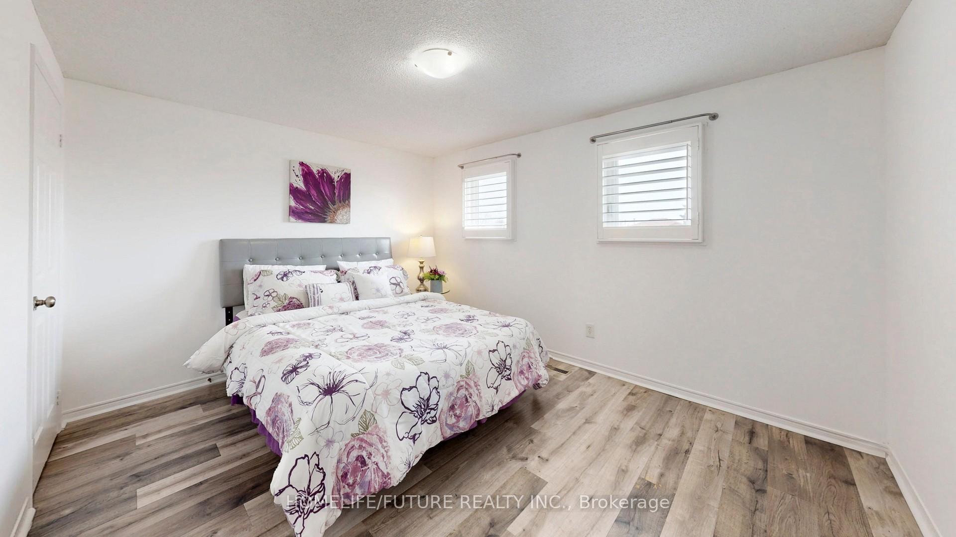 Photo 35 of 51 Gurr Crescent, Ajax, Central West — HOMEH