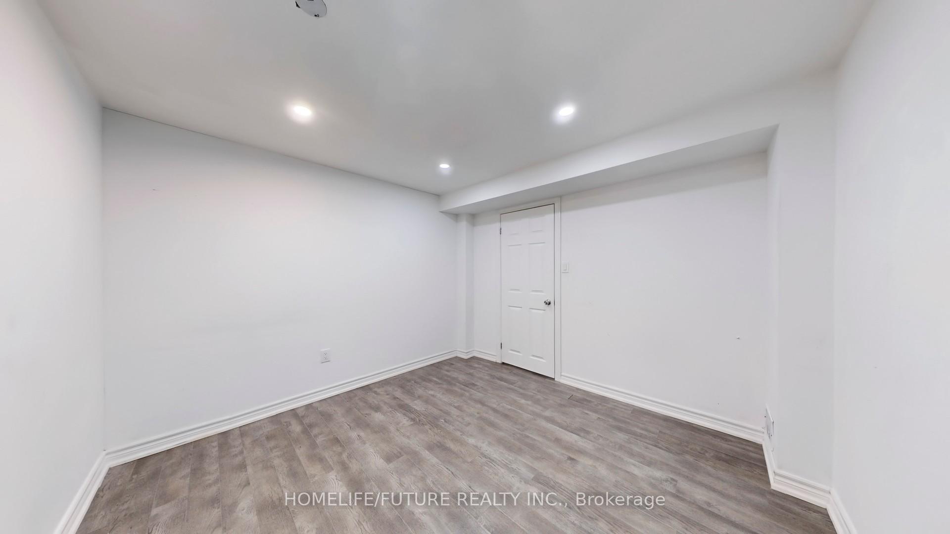 Photo 43 of 51 Gurr Crescent, Ajax, Central West — HOMEH
