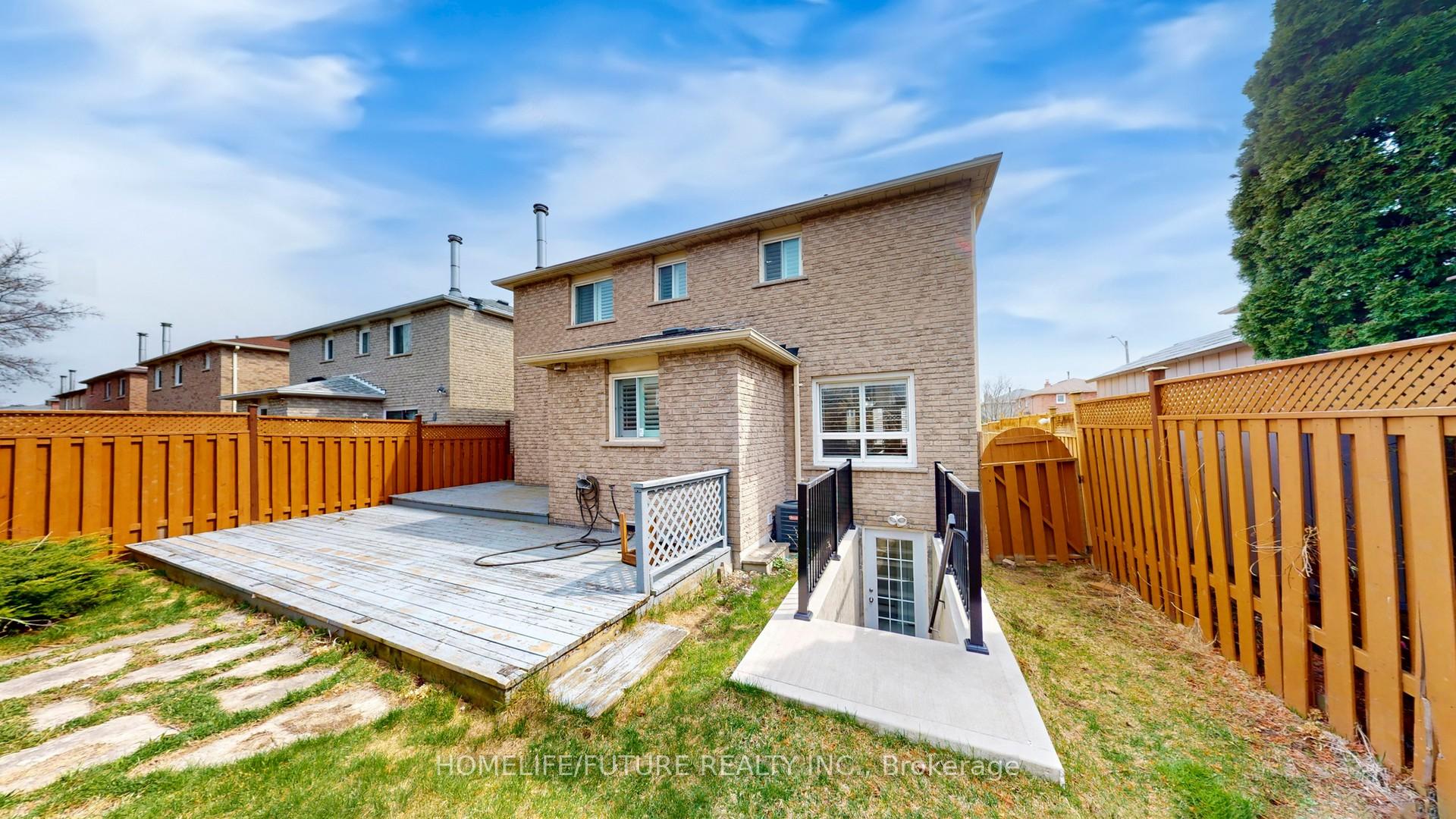 Photo 49 of 51 Gurr Crescent, Ajax, Central West — HOMEH