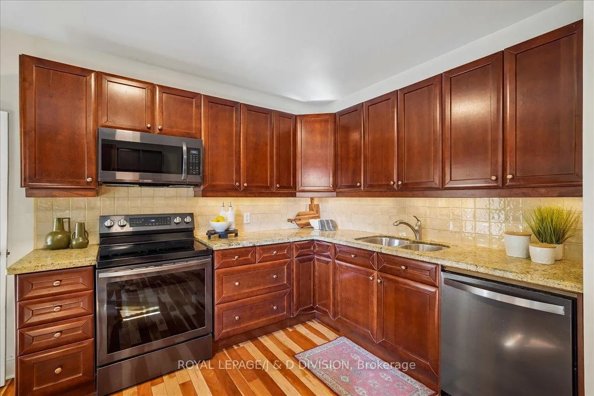 Photo 13 of 141 Browning Avenue, Toronto, Playter Estates-Danforth — HOMEH