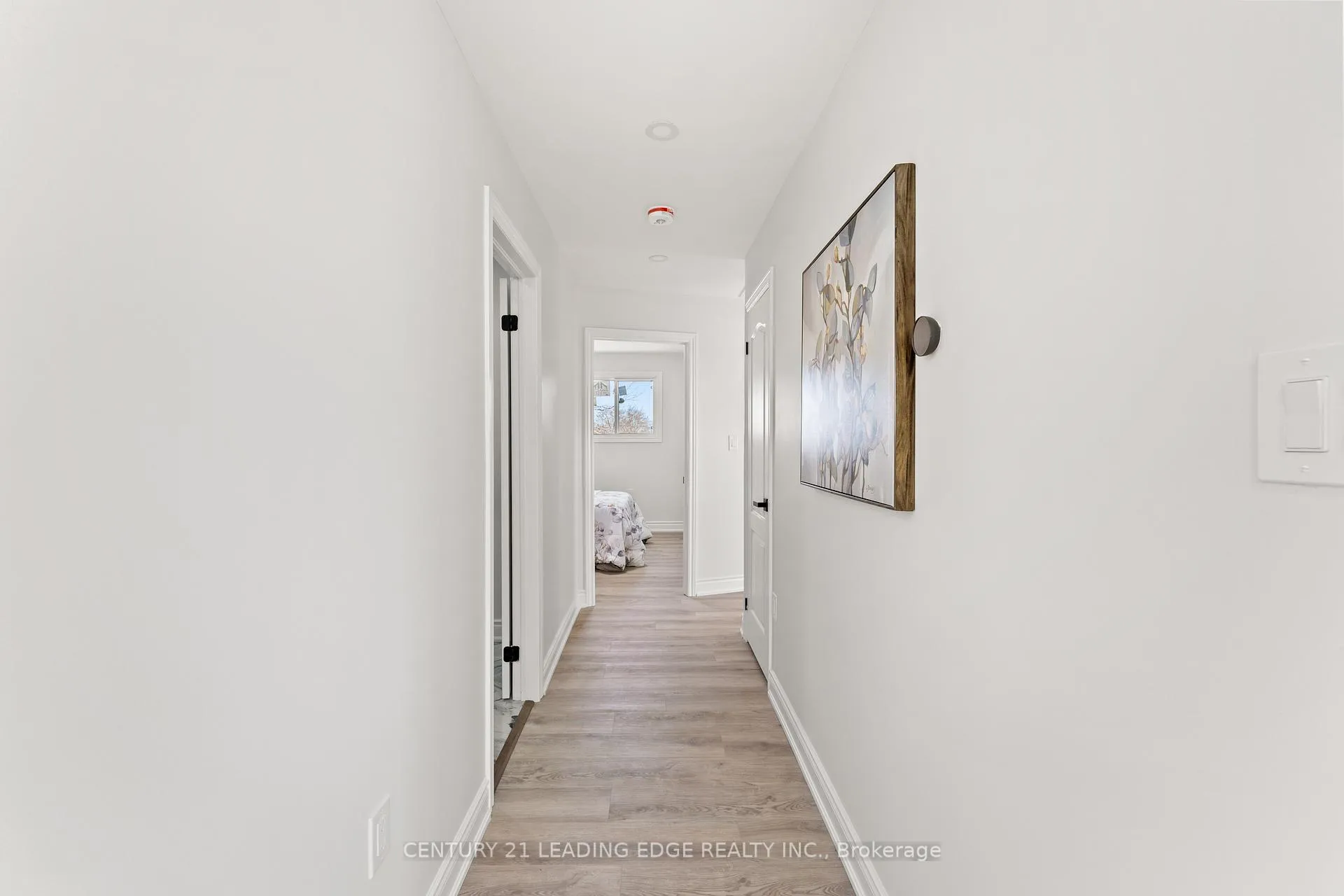 Photo 19 of 1 Lockhart Gate, Clarington, Bowmanville — HOMEH