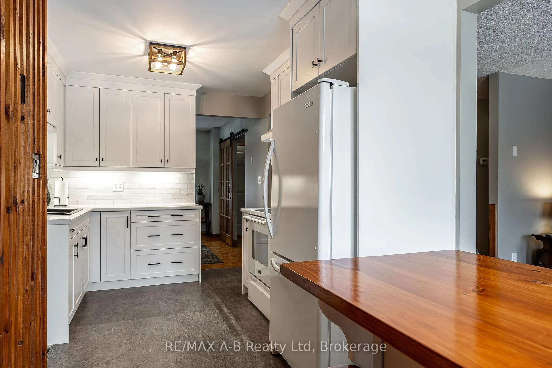 Photo 12 of 35 Sparling Crescent, St. Marys — HOMEH