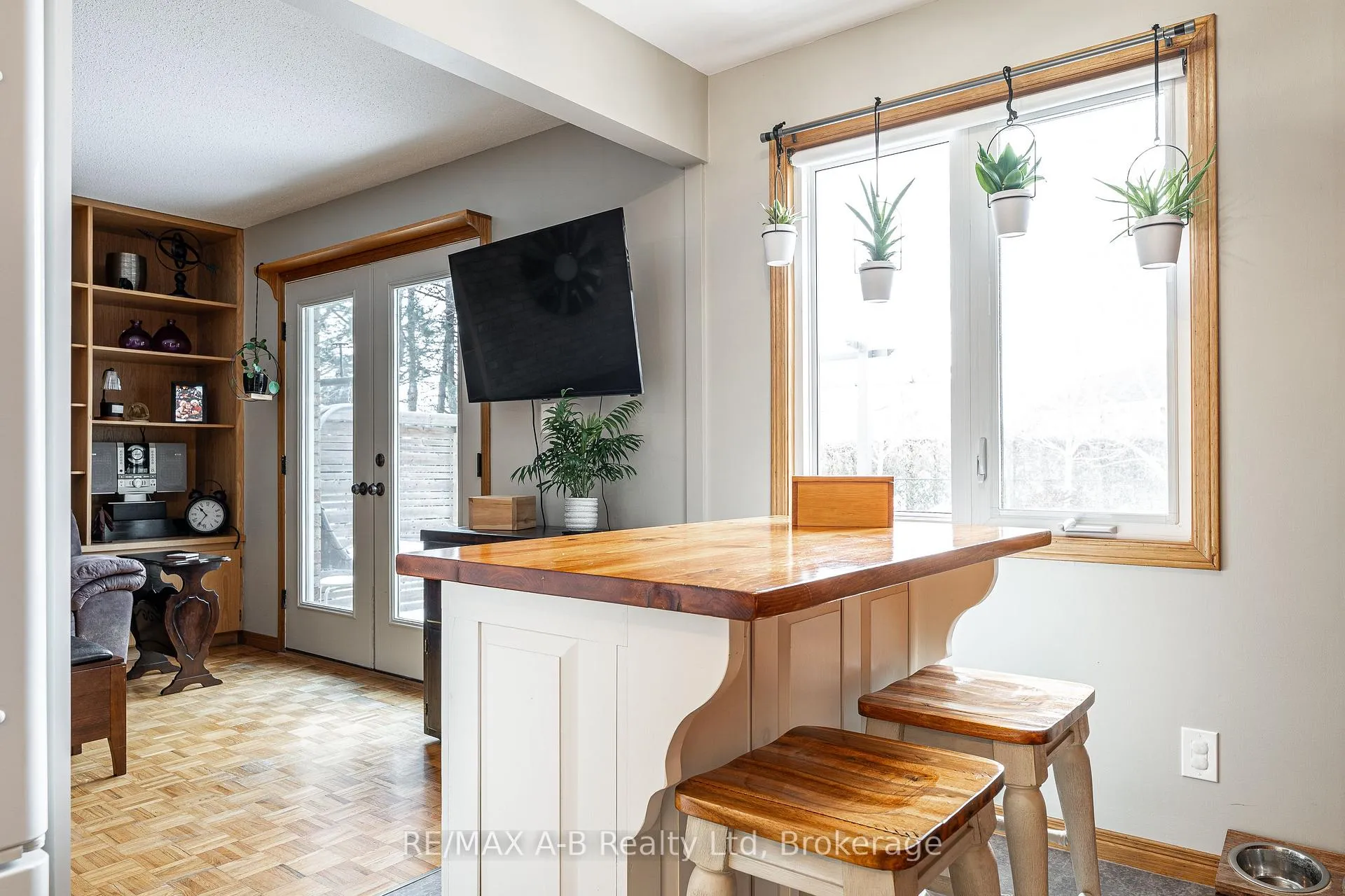 Photo 13 of 35 Sparling Crescent, St. Marys — HOMEH