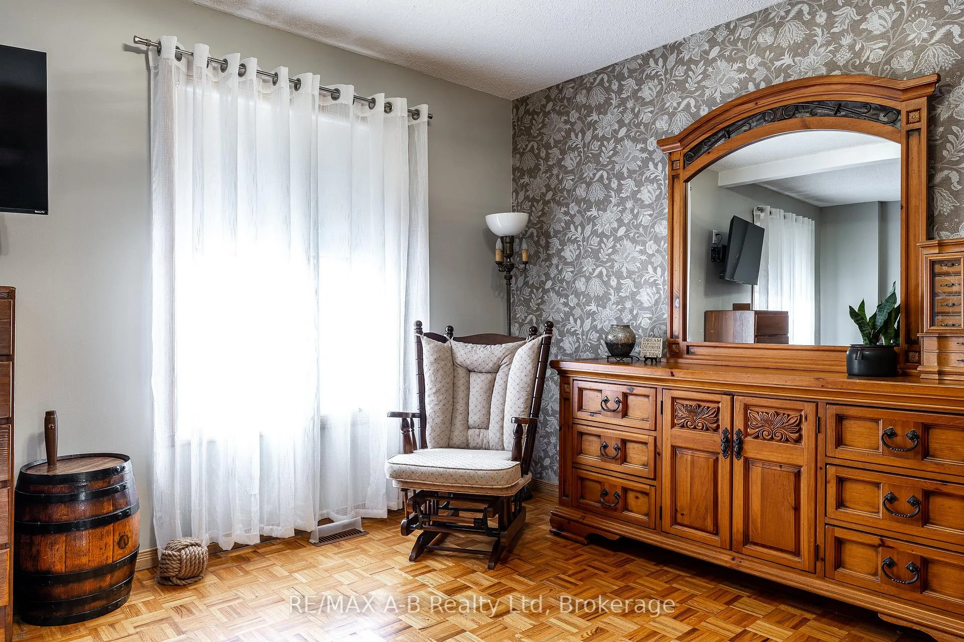 Photo 21 of 35 Sparling Crescent, St. Marys — HOMEH