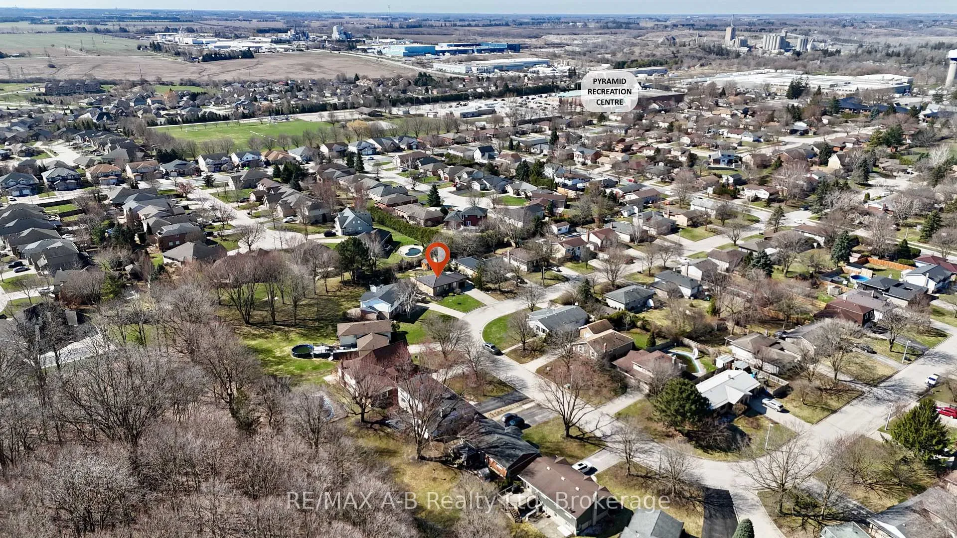 Photo 47 of 35 Sparling Crescent, St. Marys — HOMEH