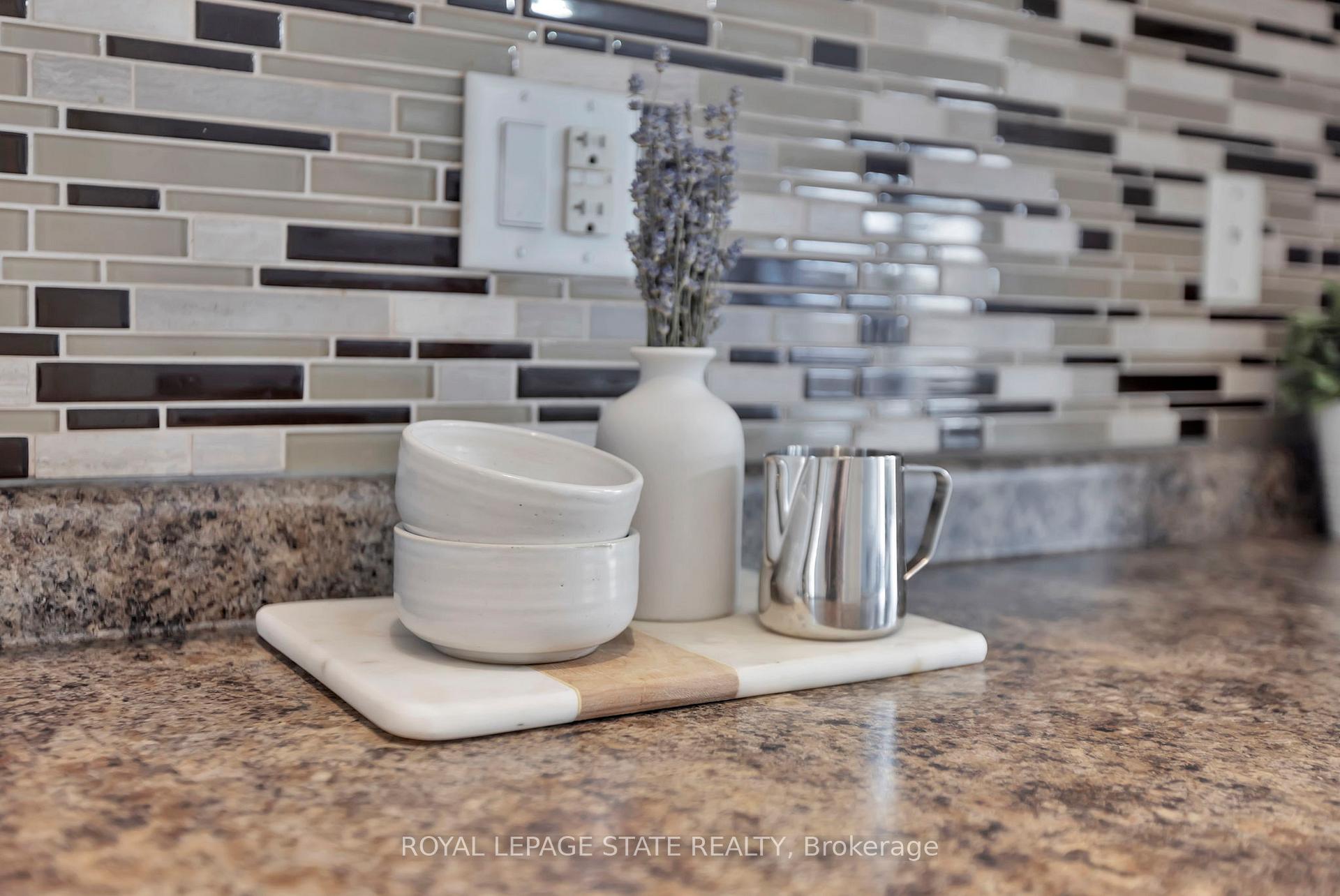 Photo 13 of Unit 29, 45 Royal Winter Drive, Hamilton, Binbrook — HOMEH