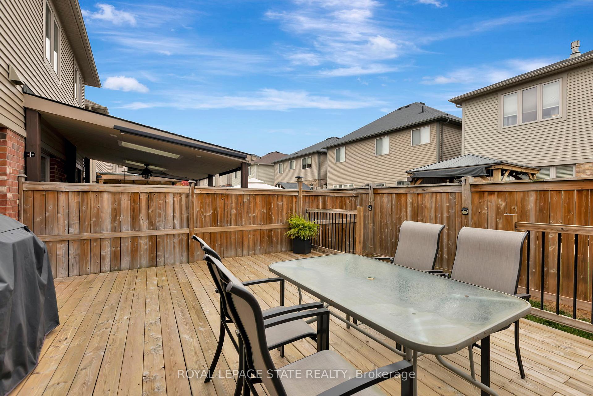 Photo 28 of Unit 29, 45 Royal Winter Drive, Hamilton, Binbrook — HOMEH