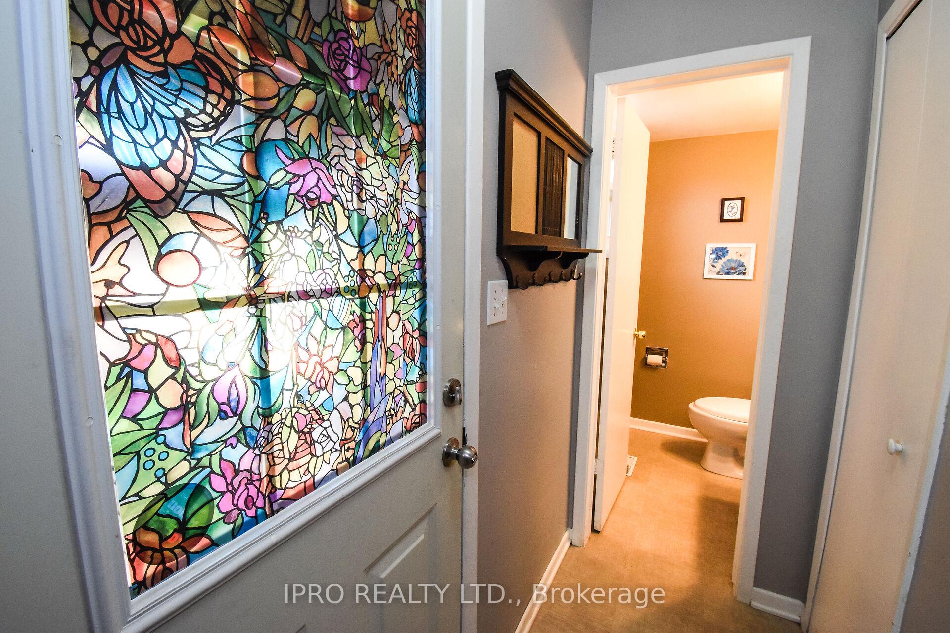 Photo 9 of 45 Brackencrest Road, St. Catharines, Secord Woods — HOMEH