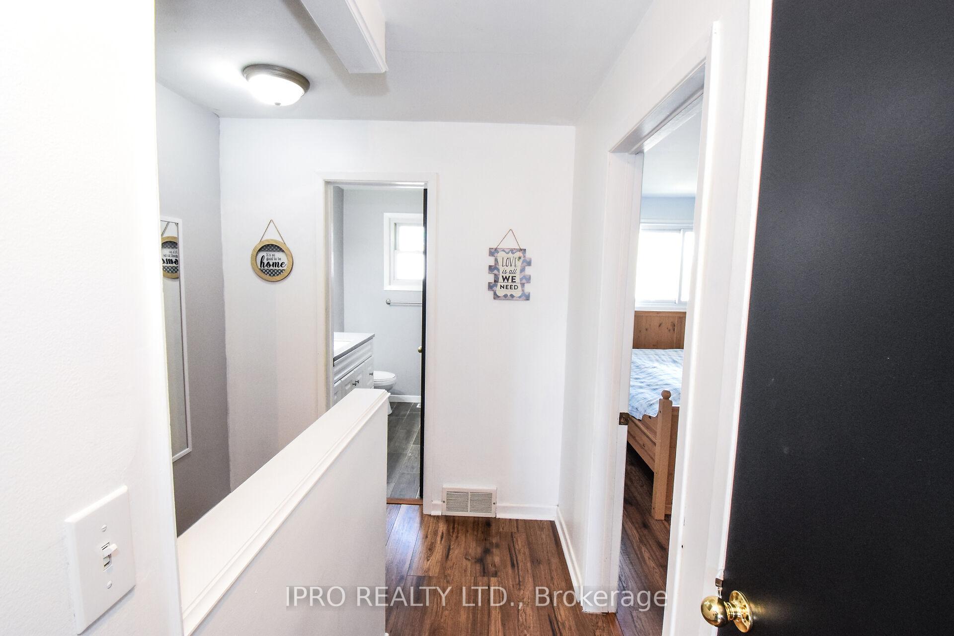 Photo 12 of 45 Brackencrest Road, St. Catharines, Secord Woods — HOMEH