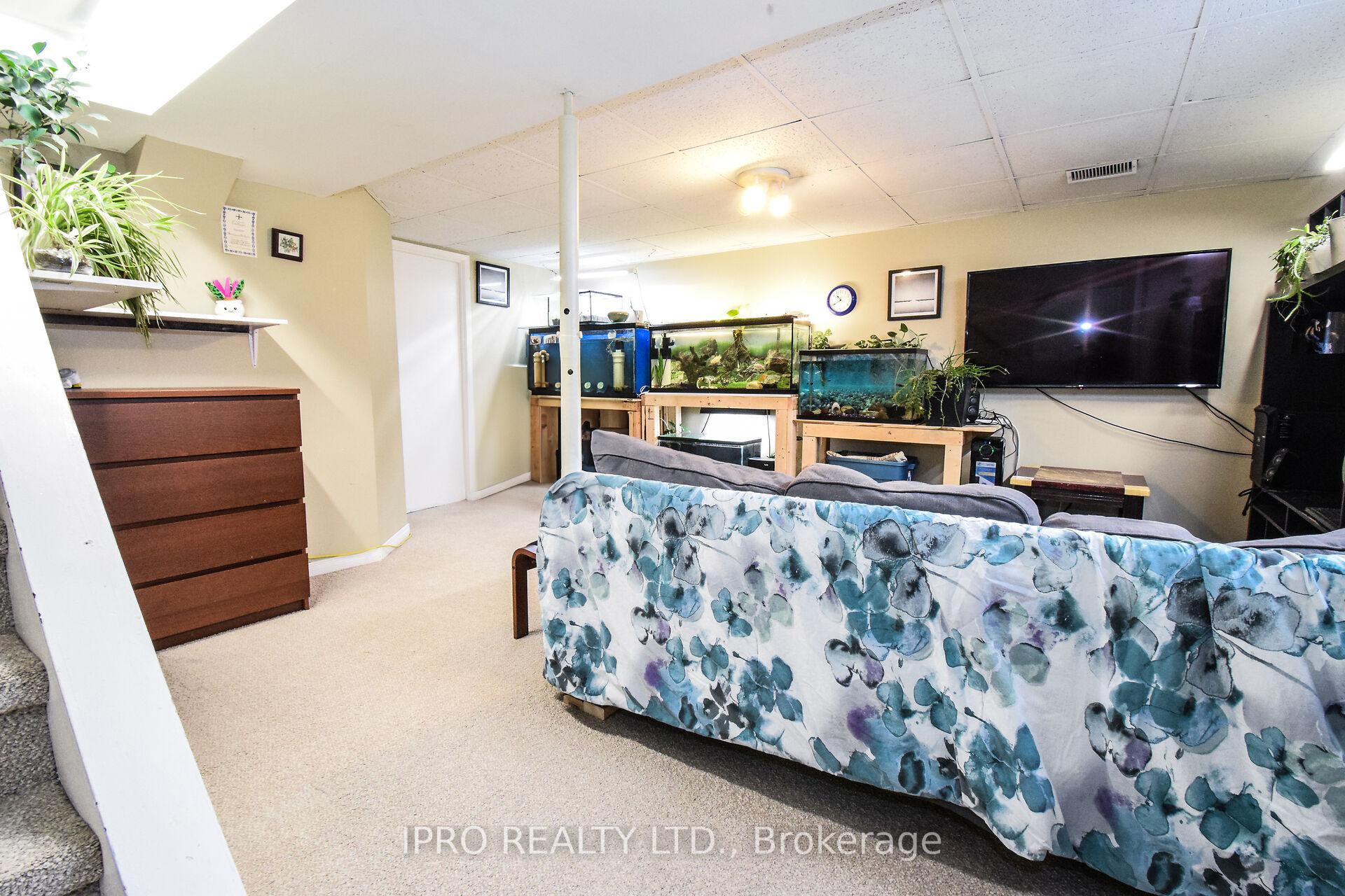 Photo 21 of 45 Brackencrest Road, St. Catharines, Secord Woods — HOMEH