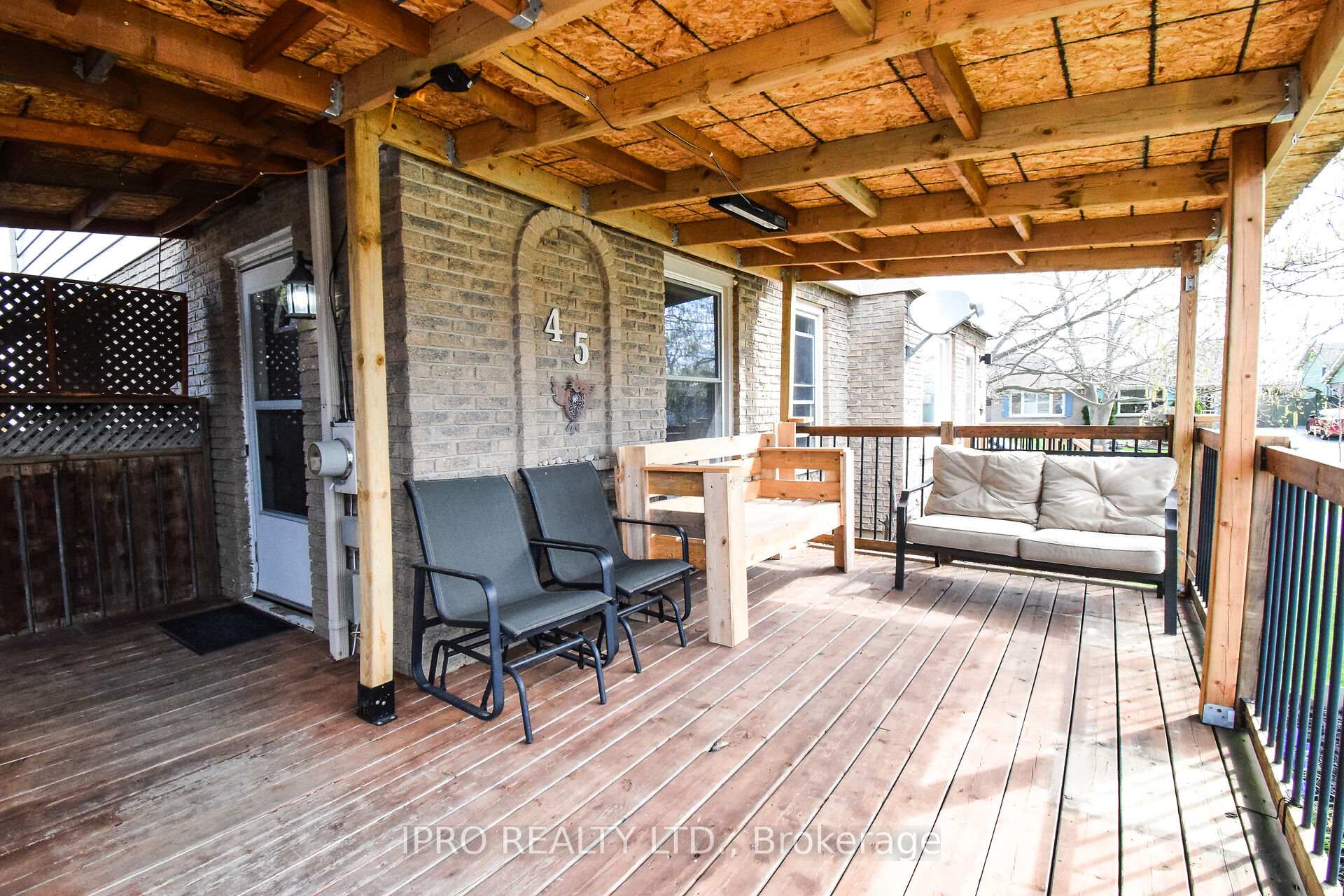 Photo 25 of 45 Brackencrest Road, St. Catharines, Secord Woods — HOMEH