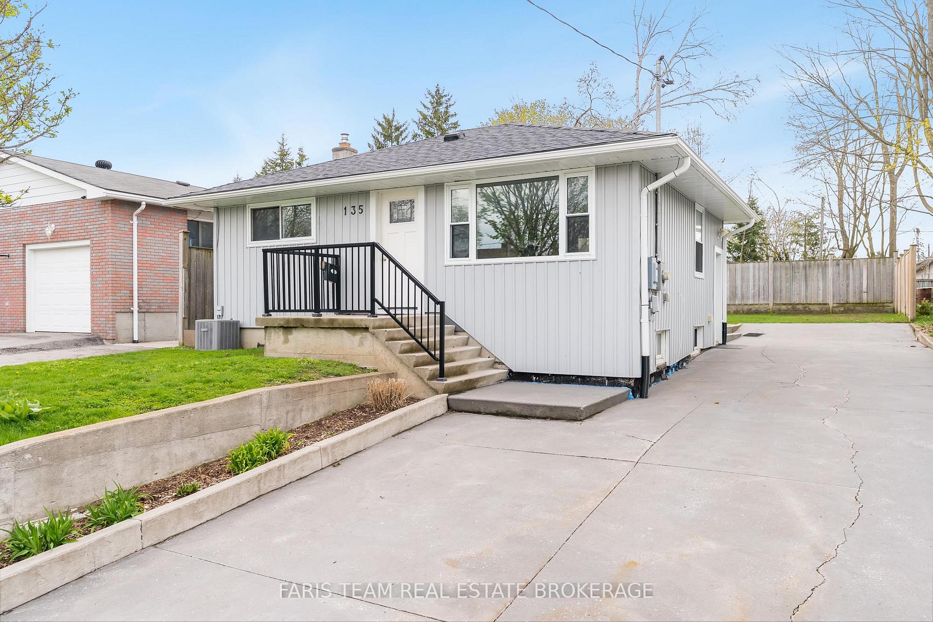Photo 1 of 135 Gunn Street, Barrie, Wellington — HOMEH