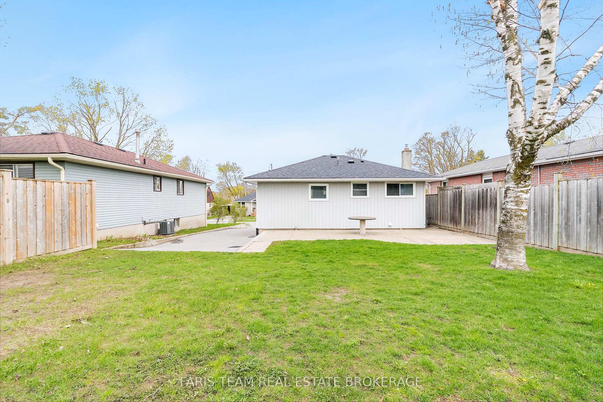 Photo 20 of 135 Gunn Street, Barrie, Wellington — HOMEH