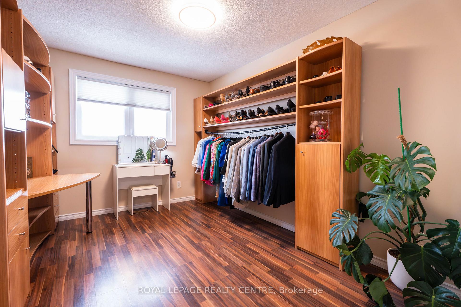 Photo 14 of 110 Simmons Boulevard, Brampton, Madoc — HOMEH