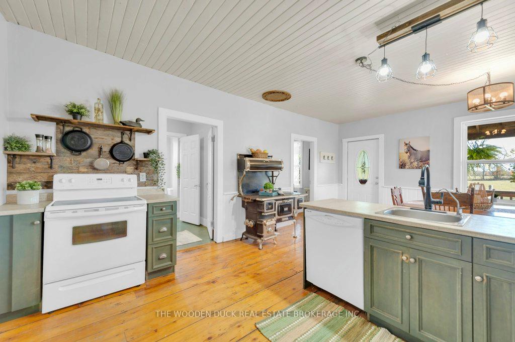 Photo 8 of 222 Tenth Line Road, Douro-Dummer — HOMEH