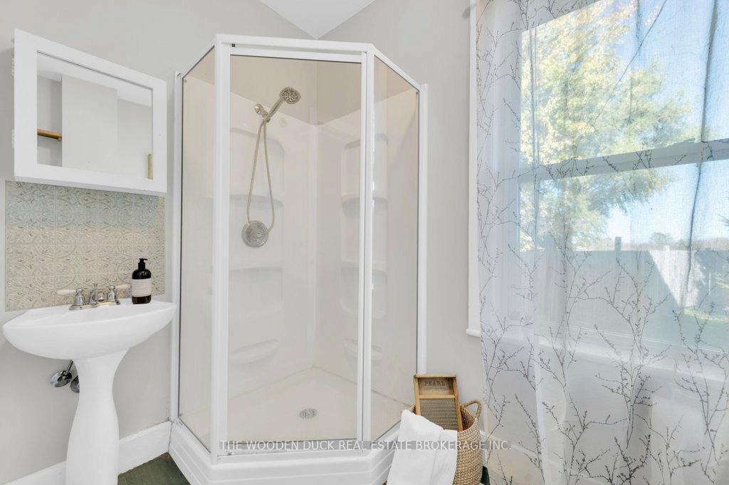 Photo 10 of 222 Tenth Line Road, Douro-Dummer — HOMEH