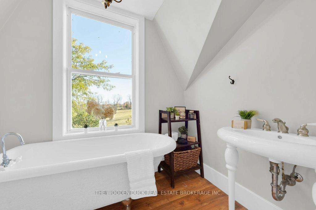 Photo 32 of 222 Tenth Line Road, Douro-Dummer — HOMEH