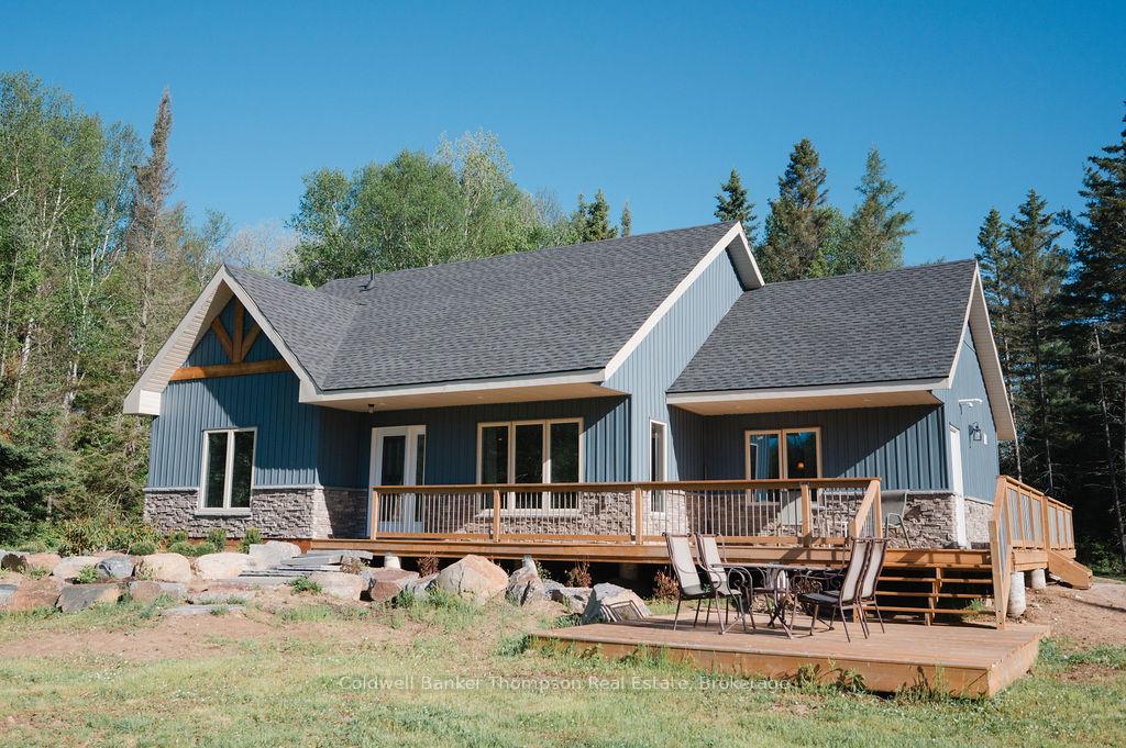 Front of 387 Brennan'S Road
