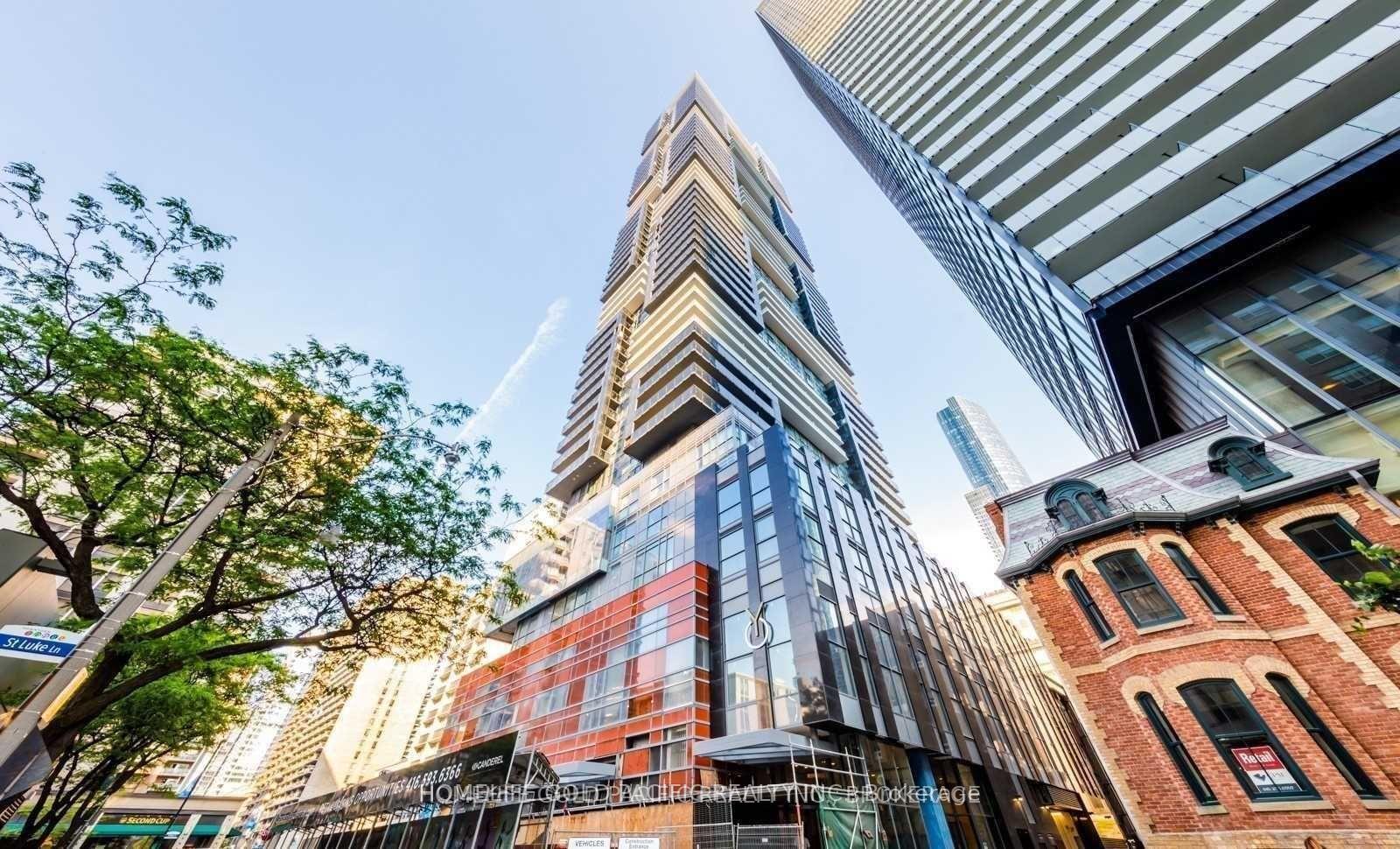 Front of Unit 3406, 7 Grenville Street