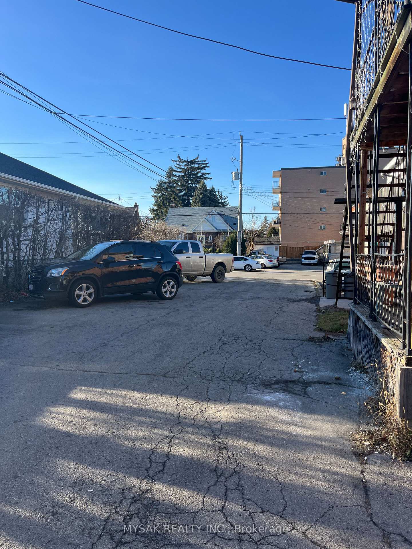 Photo 3 of 2342 King Street E, Hamilton, Glenview — HOMEH