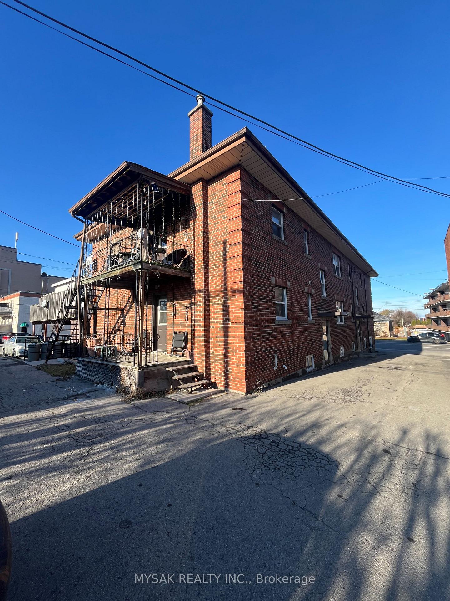 Photo 10 of 2342 King Street E, Hamilton, Glenview — HOMEH
