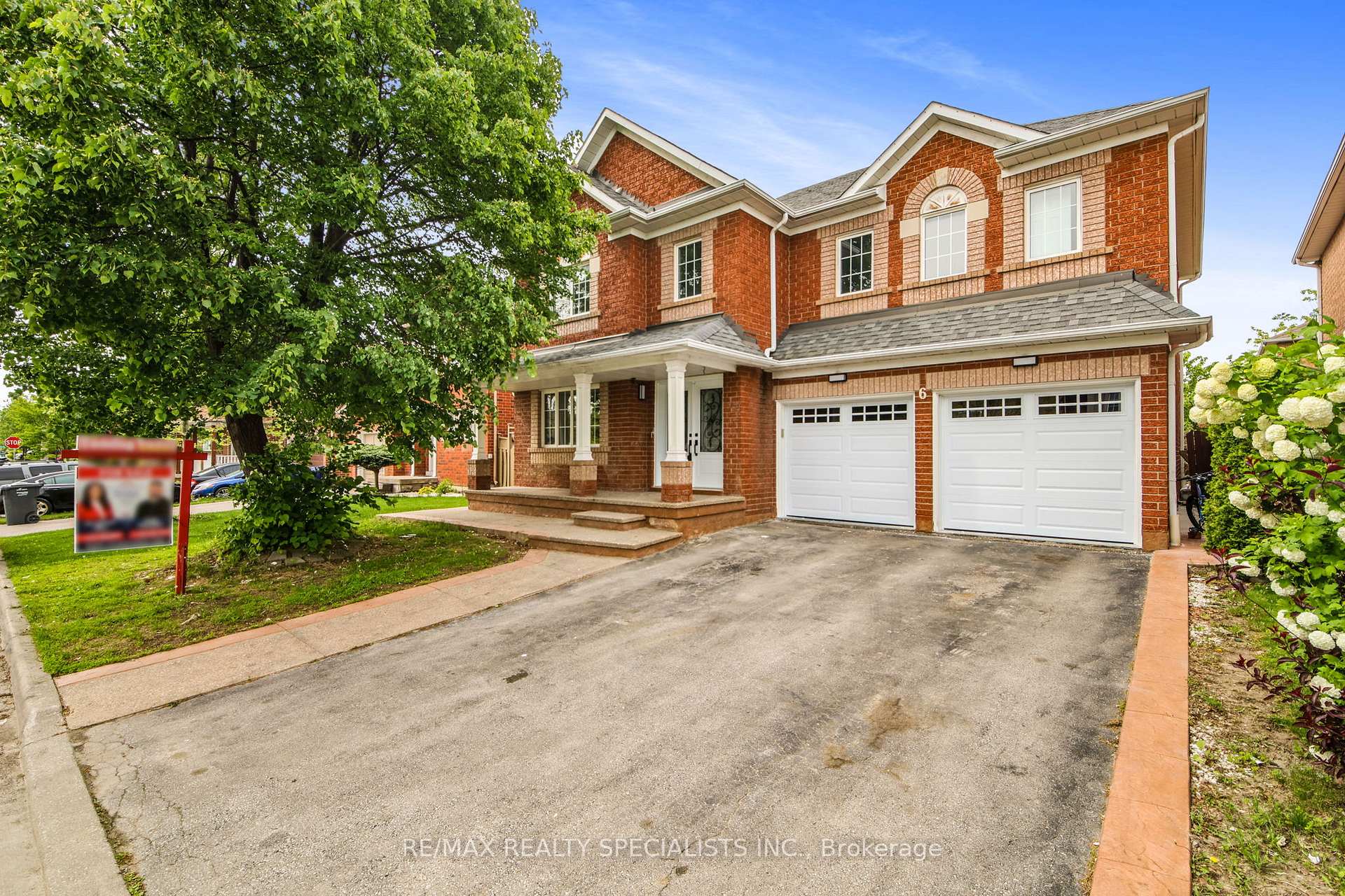 Front of 6 Meadow Glade Road