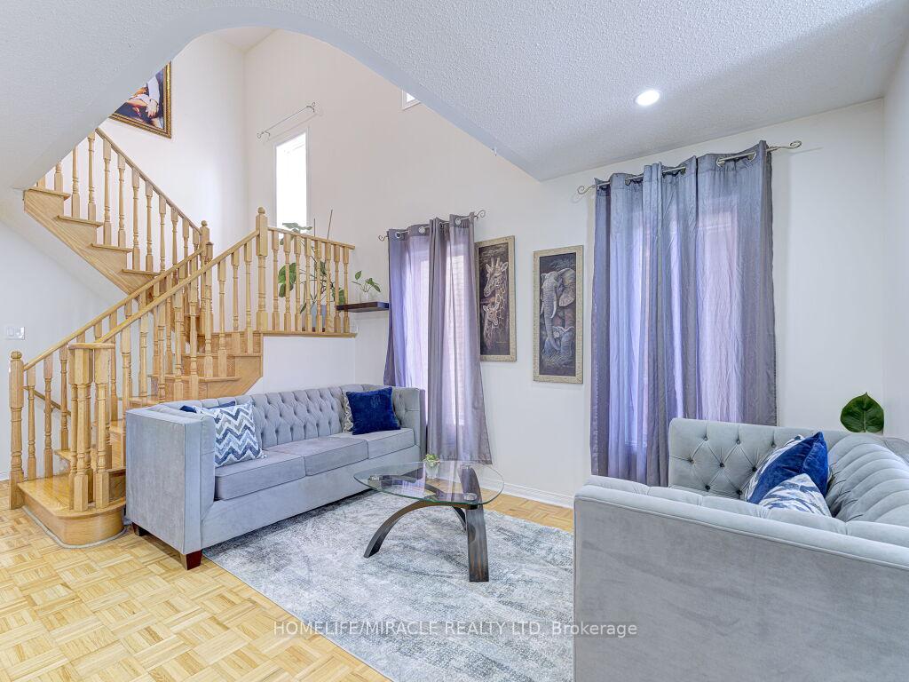 Photo 33 of 21 Tideland Drive, Brampton, Fletcher's Meadow — HOMEH